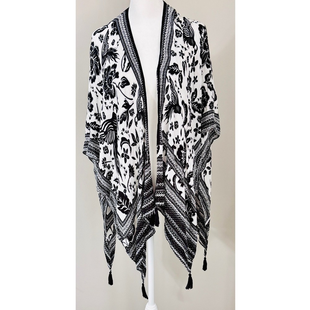 Vince Camuto Kimono Wrap Floral Bird Ruana Tassel Black White Women One Size